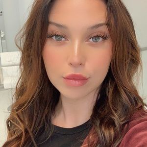 Meet your Posher, Giana